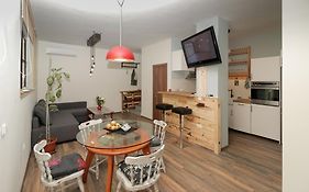 Sea Crib Apartment